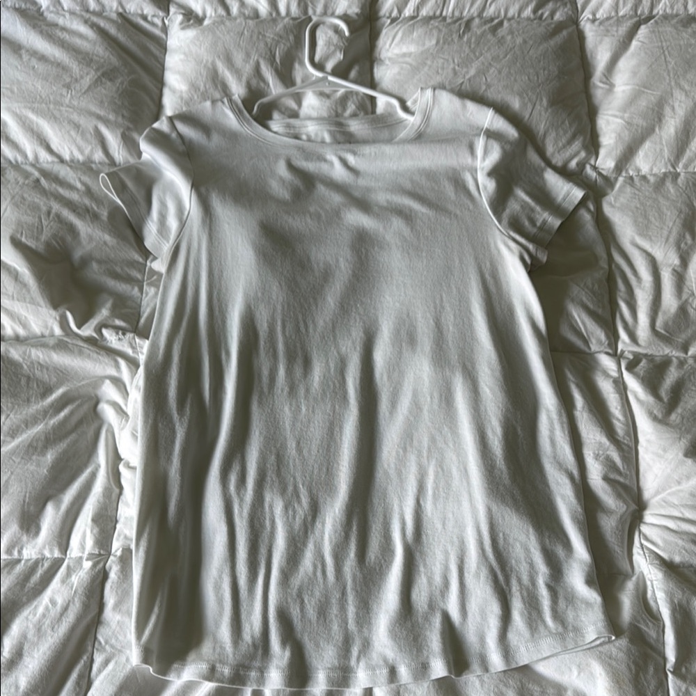 Fitted White Short Sleeve Tee